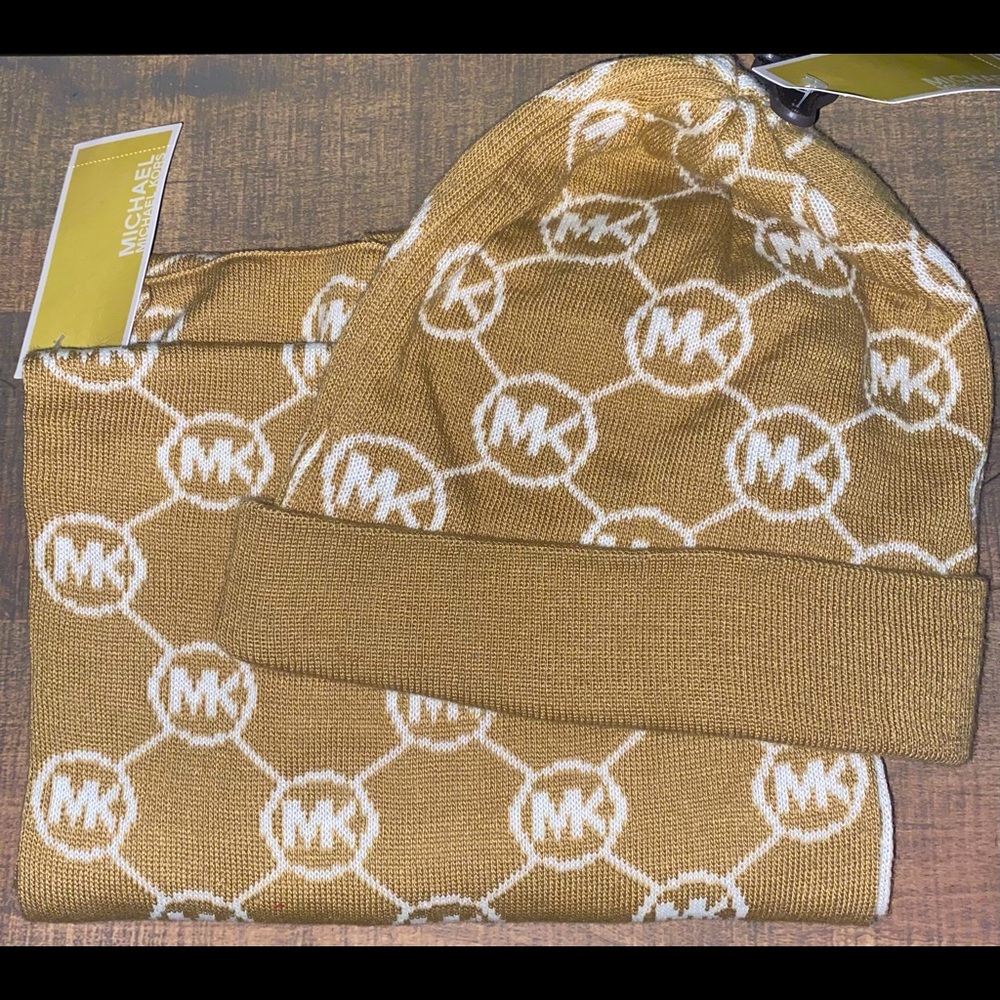Michael Kors Hat and Scarf